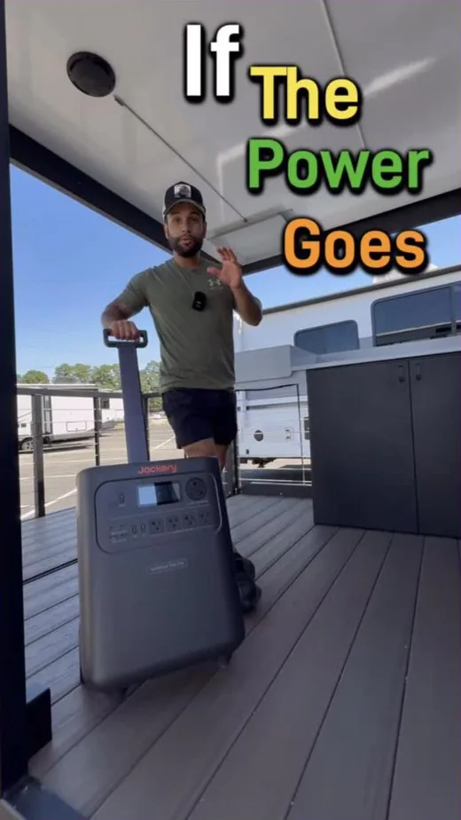Jackery Facebook ad - portable power station outage scenario